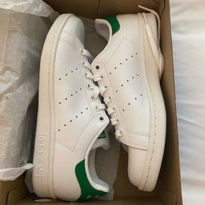Women’s Stan Smith Sneakers size 6.5, White/Green